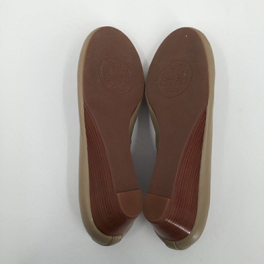 Tory Burch Chelsea Wedge Sandbox tan beige brown shoe logo leather bow new 7 - Picture 5 of 8